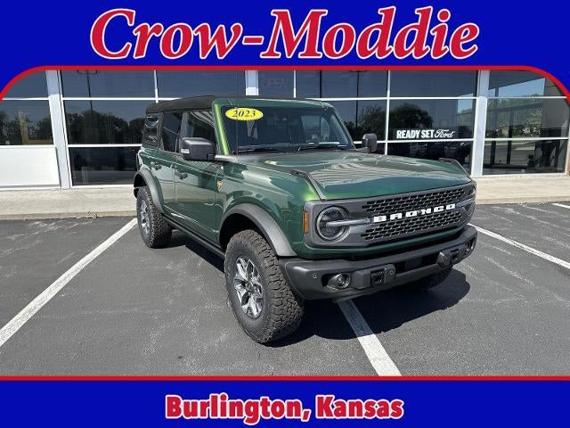 2023 Ford Bronco Badlands 4 Door Advanced 4x4 in Eruption Green Metallic — front three-quarter view