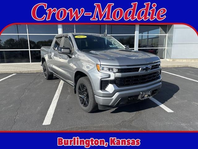 2023 Chevrolet Silverado 1500 Crew Cab Short Box 4-Wheel Drive RST in Sterling Gray Metallic — front three-quarter view